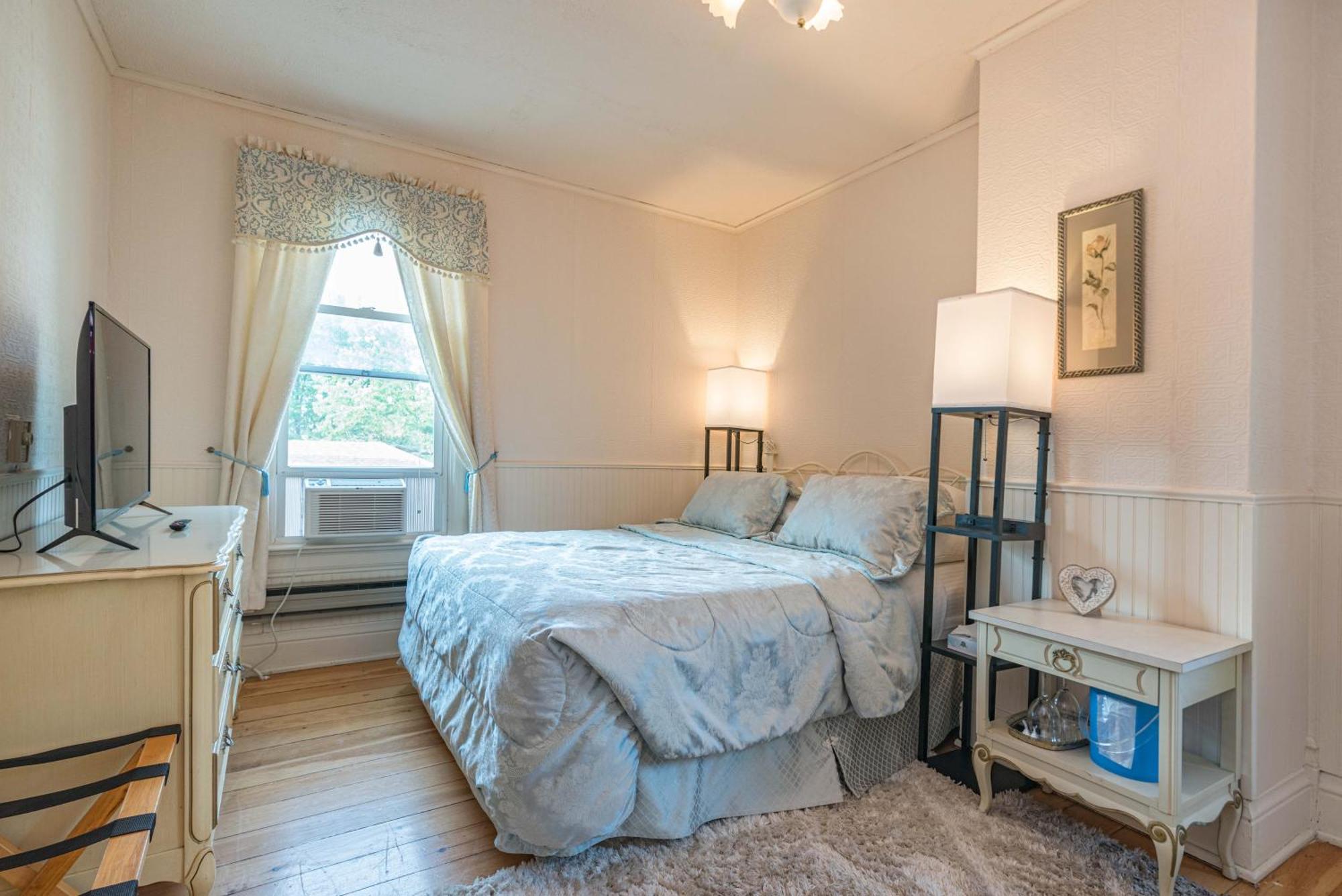 White Rose Inns & Motel Wisconsin Dells Bilik gambar